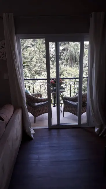 Foto 7 de Casa com 3 quartos à venda, 274m2 em Aruja - SP