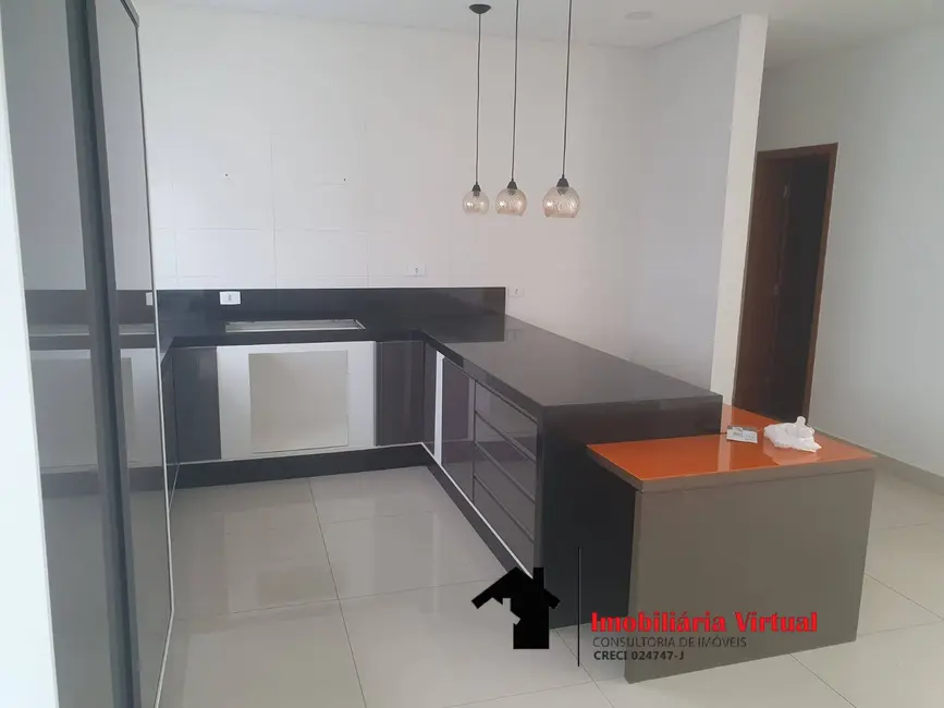 Foto 3 de Casa com 4 quartos à venda, 300m2 em Jardim Fazenda Rincão, Aruja - SP