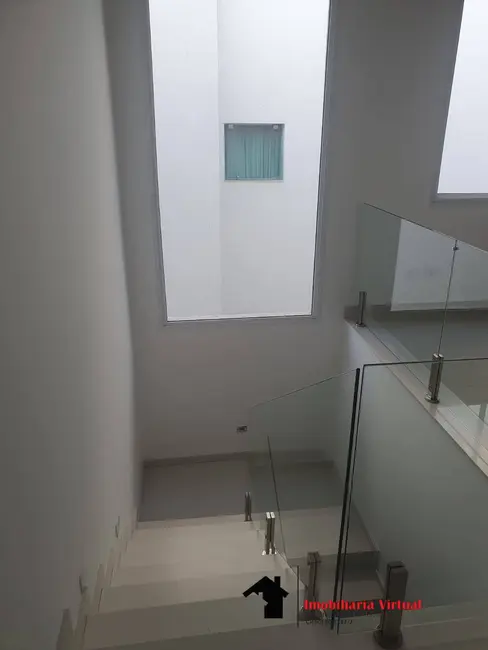 Foto 8 de Casa com 4 quartos à venda, 300m2 em Jardim Fazenda Rincão, Aruja - SP