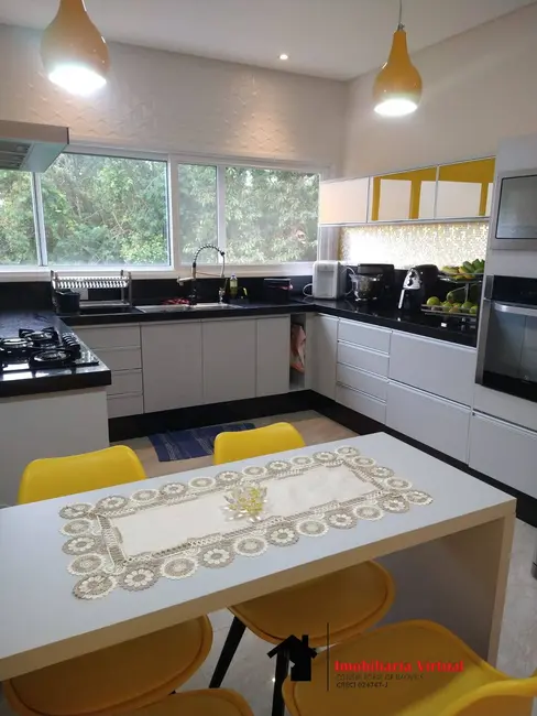 Foto 3 de Casa de Condomínio com 4 quartos à venda, 250m2 em Aruja - SP