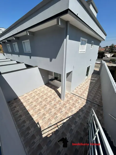 Foto 2 de Sobrado com 2 quartos à venda e para alugar em Jardim Pinheirinho, Itaquaquecetuba - SP