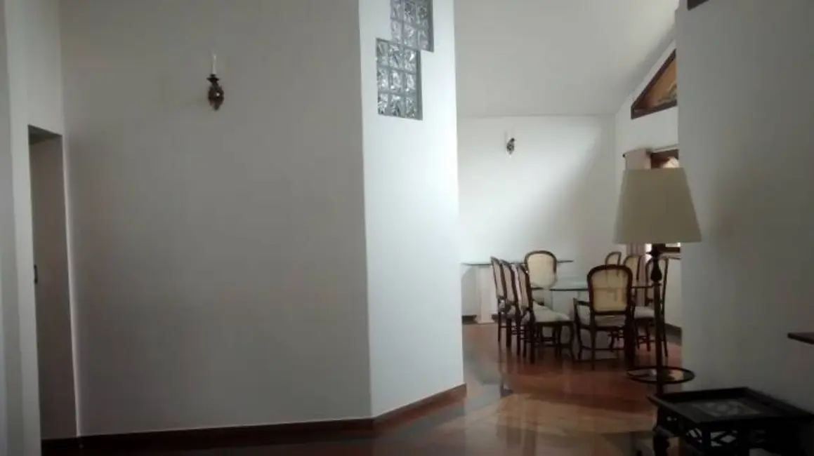 Foto 2 de Casa com 3 quartos à venda em Aruja - SP