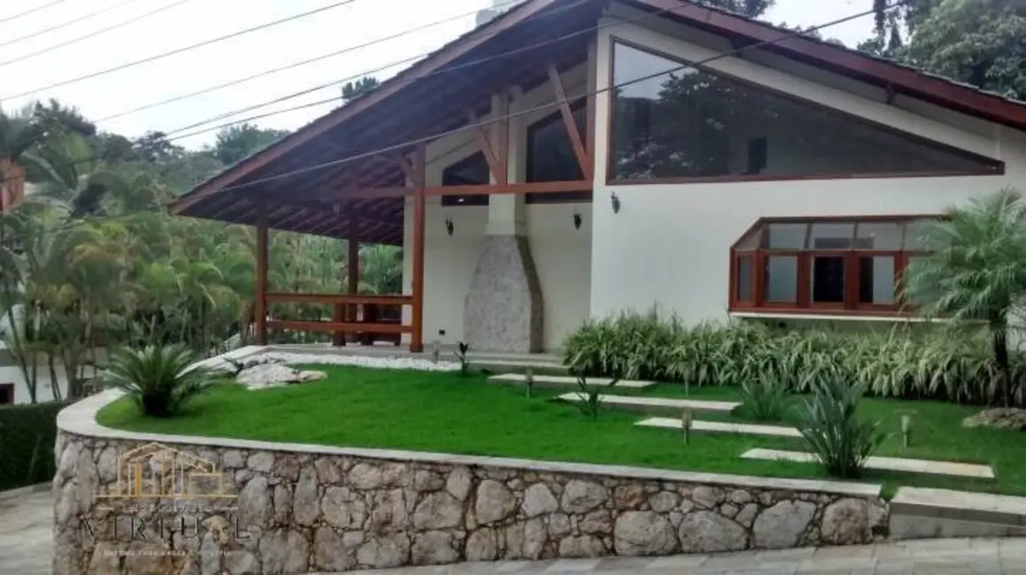 Foto 1 de Casa com 3 quartos à venda em Aruja - SP
