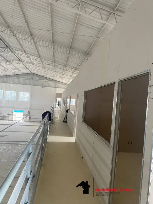 Foto 1 de Armazém / Galpão à venda, 4690m2 em Itaquaquecetuba - SP