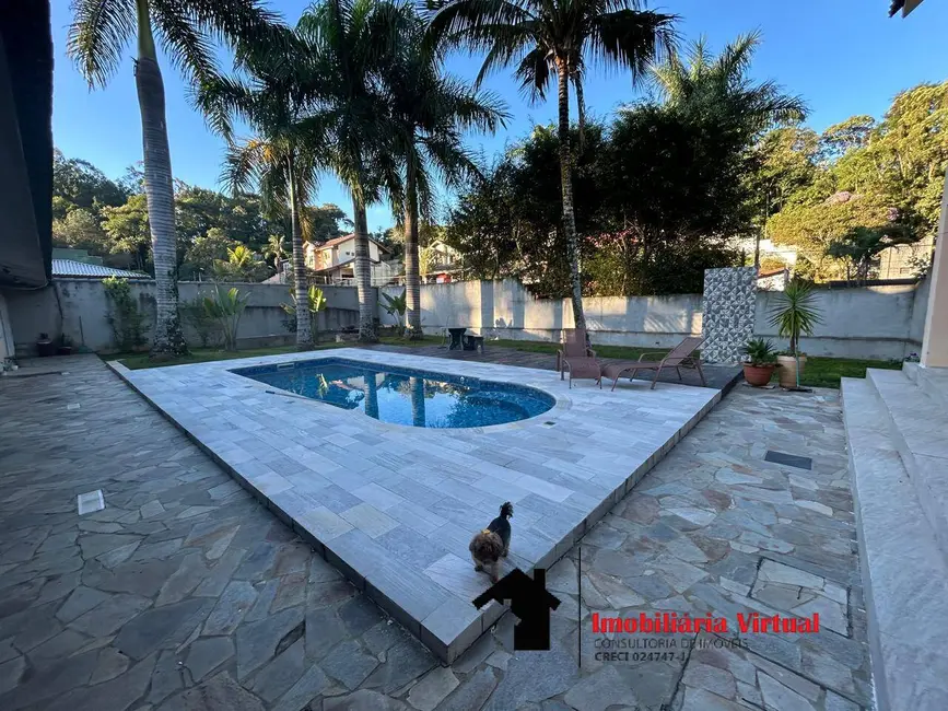 Foto 1 de Casa com 5 quartos à venda, 500m2 em Arujázinho I, II e III, Aruja - SP