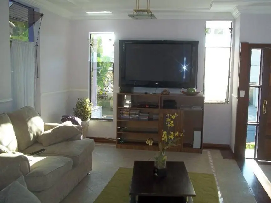 Foto 2 de Casa de Condomínio com 4 quartos à venda em Aruja - SP