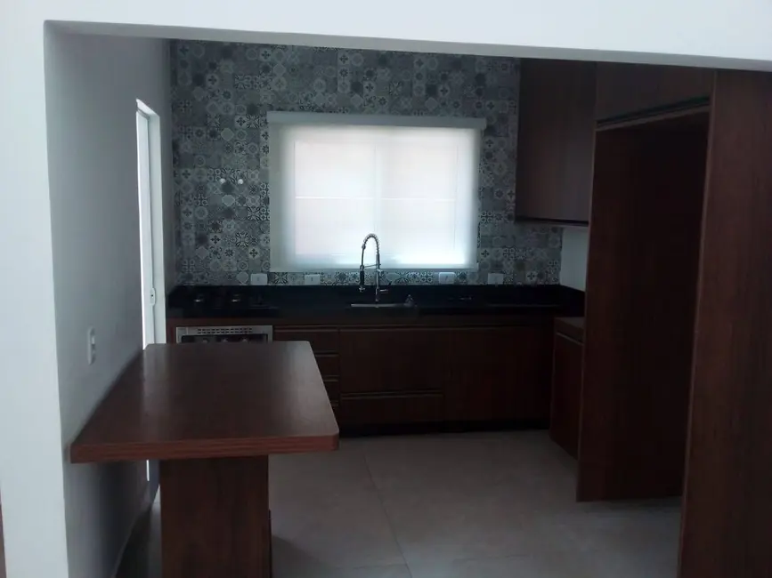 Foto 3 de Casa com 3 quartos à venda, 170m2 em Aruja - SP
