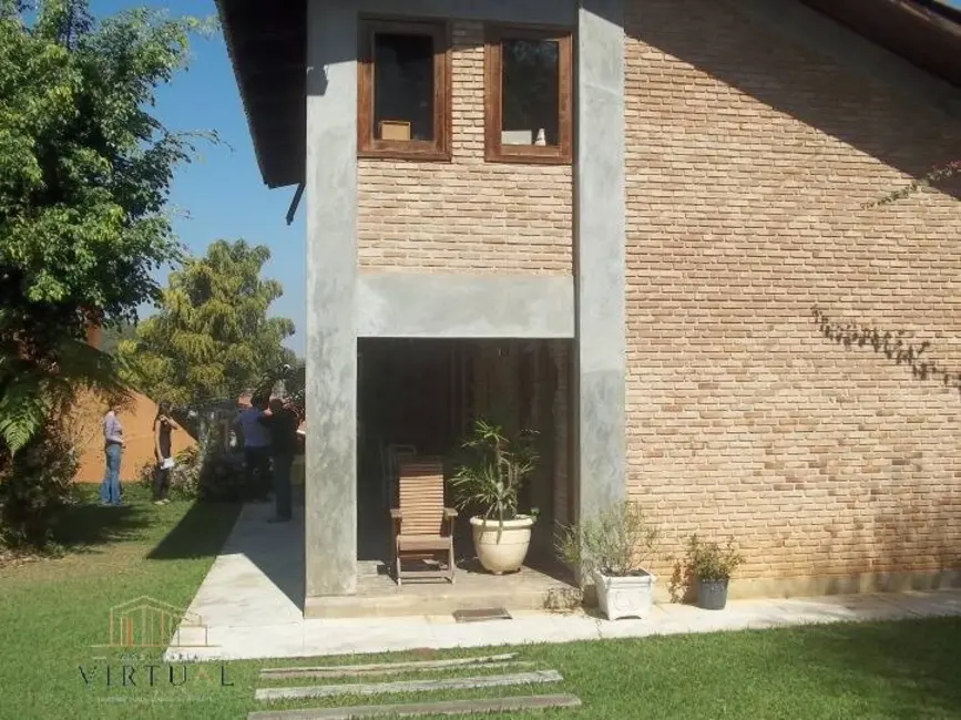Casa de Condomínio com 4 quartos à venda, 400m2 em Aruja - SP - imagem 2 Foto 2 de Casa de Condomínio com 4 quartos à venda, 400m2 em Aruja - SP