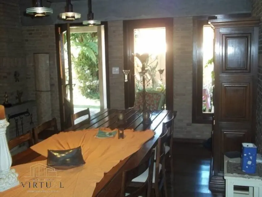 Casa de Condomínio com 4 quartos à venda, 400m2 em Aruja - SP - imagem 4 Foto 4 de Casa de Condomínio com 4 quartos à venda, 400m2 em Aruja - SP