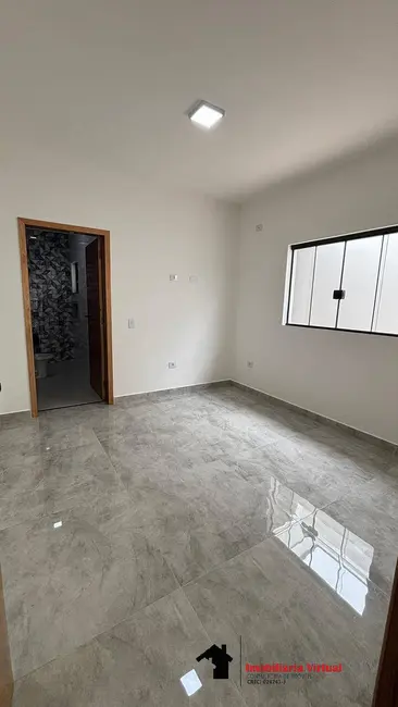 Foto 9 de Casa à venda em Jardim IV Centenário, Guarulhos - SP