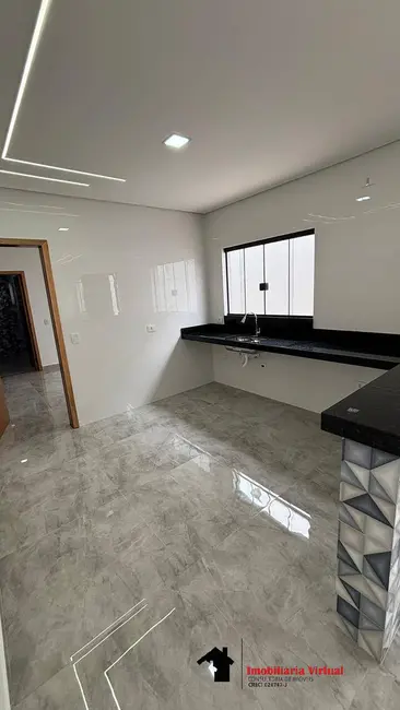 Foto 4 de Casa à venda em Jardim IV Centenário, Guarulhos - SP