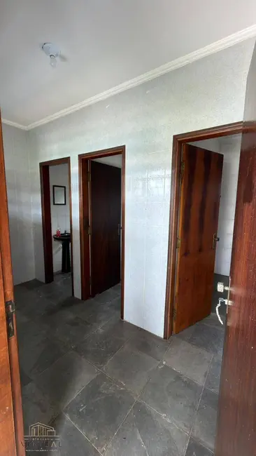 Foto 4 de Casa com 4 quartos à venda, 750m2 em Aruja - SP