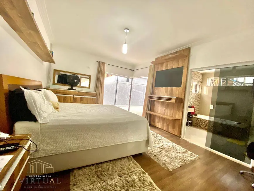 Foto 8 de Casa de Condomínio com 4 quartos à venda e para alugar, 700m2 em Arujázinho I, II e III, Aruja - SP