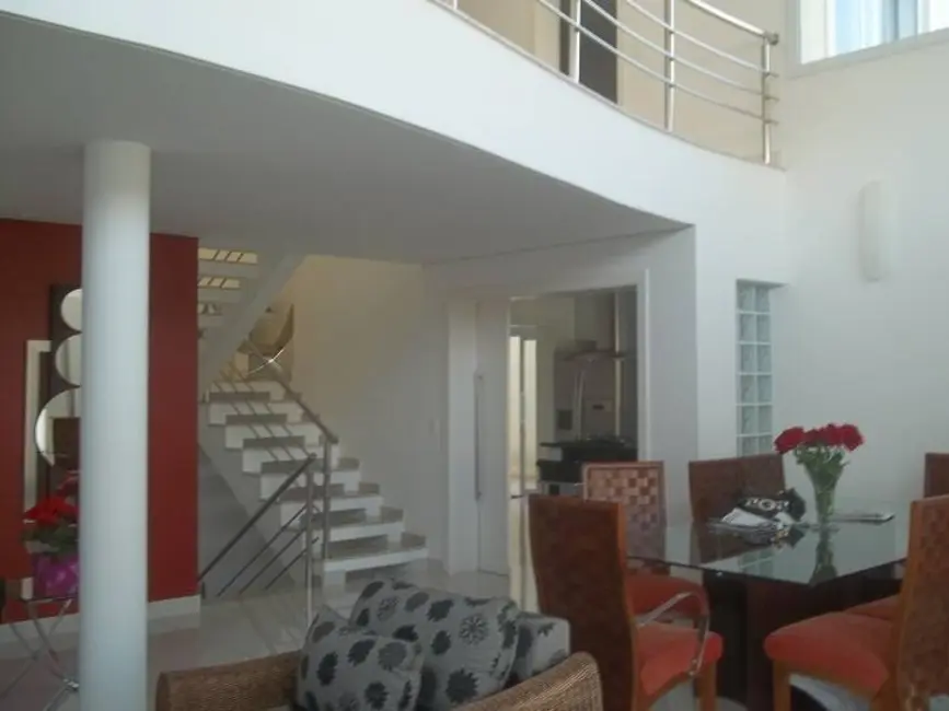 Foto 4 de Casa de Condomínio com 4 quartos à venda, 400m2 em Aruja - SP