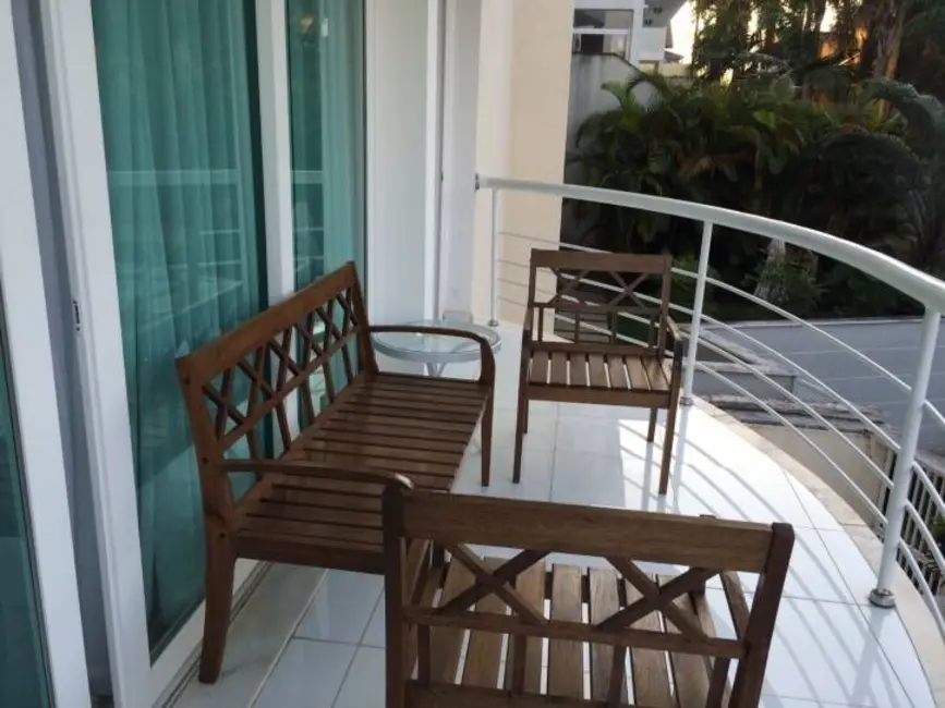 Foto 9 de Casa de Condomínio com 3 quartos à venda, 325m2 em Aruja - SP