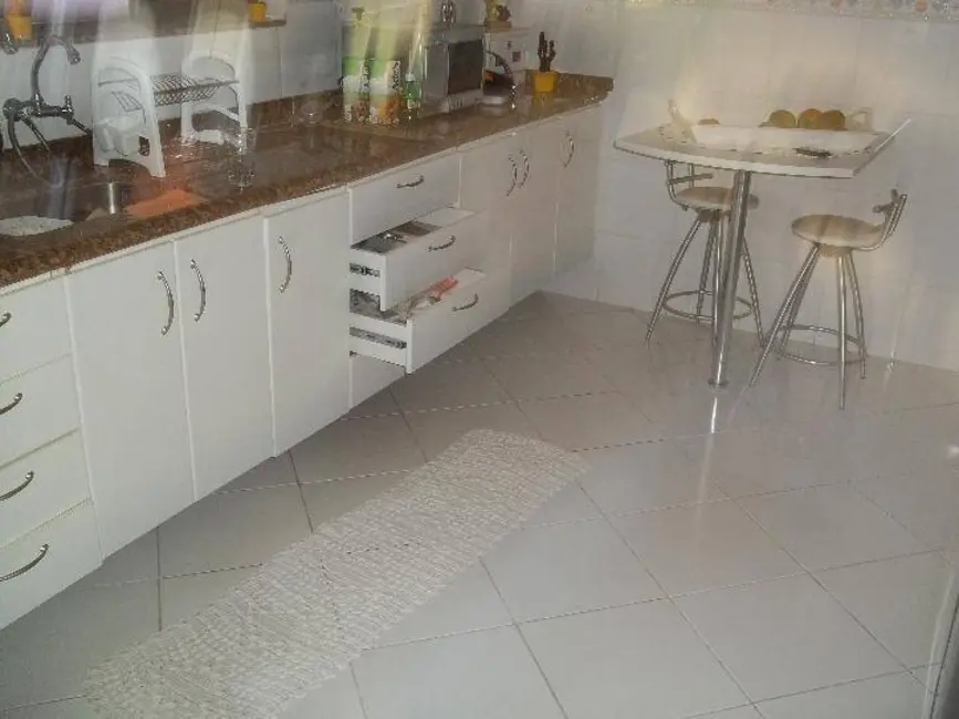 Foto 3 de Casa de Condomínio com 4 quartos à venda em Aruja - SP