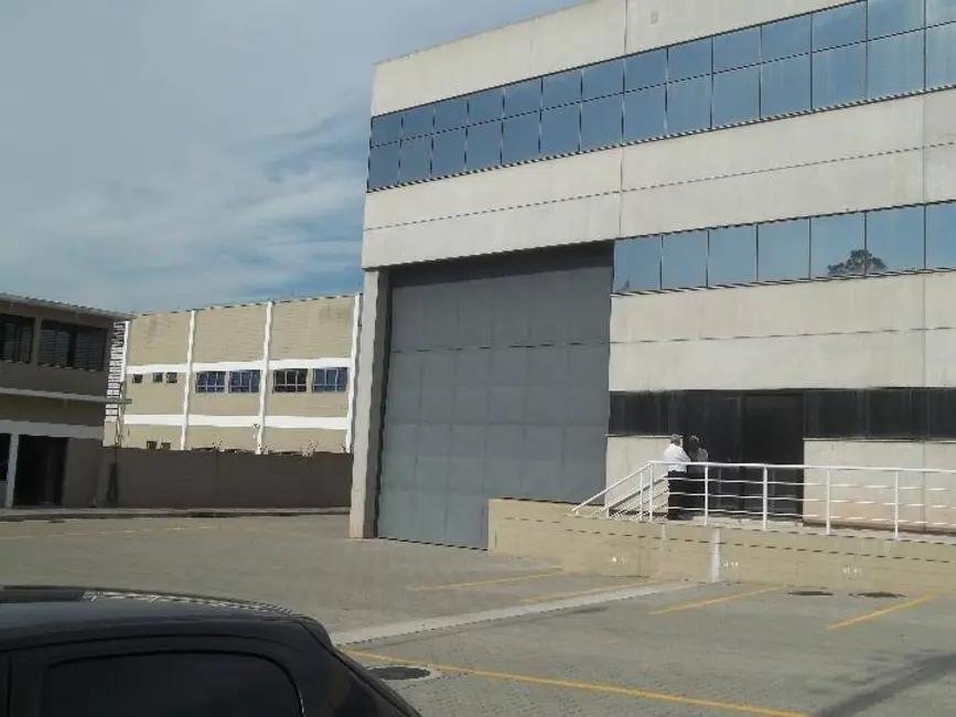 Foto 2 de Armazém / Galpão para alugar, 1350m2 em Aruja - SP