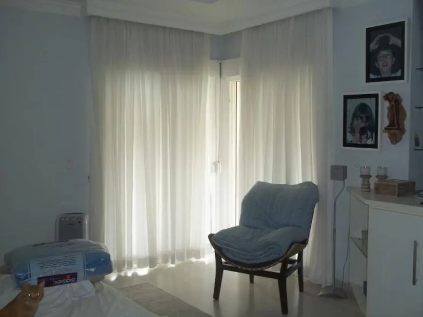 Casa de Condomínio com 4 quartos à venda, 550m2 em Aruja - SP - imagem 3 Foto 3 de Casa de Condomínio com 4 quartos à venda, 550m2 em Aruja - SP