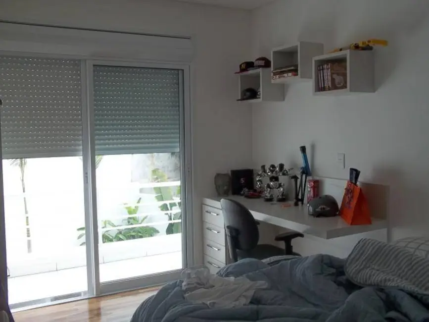 Foto 5 de Casa de Condomínio com 3 quartos à venda, 550m2 em Aruja - SP