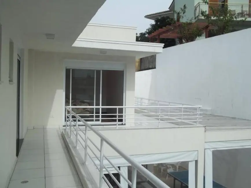 Foto 3 de Casa de Condomínio com 3 quartos à venda, 550m2 em Aruja - SP