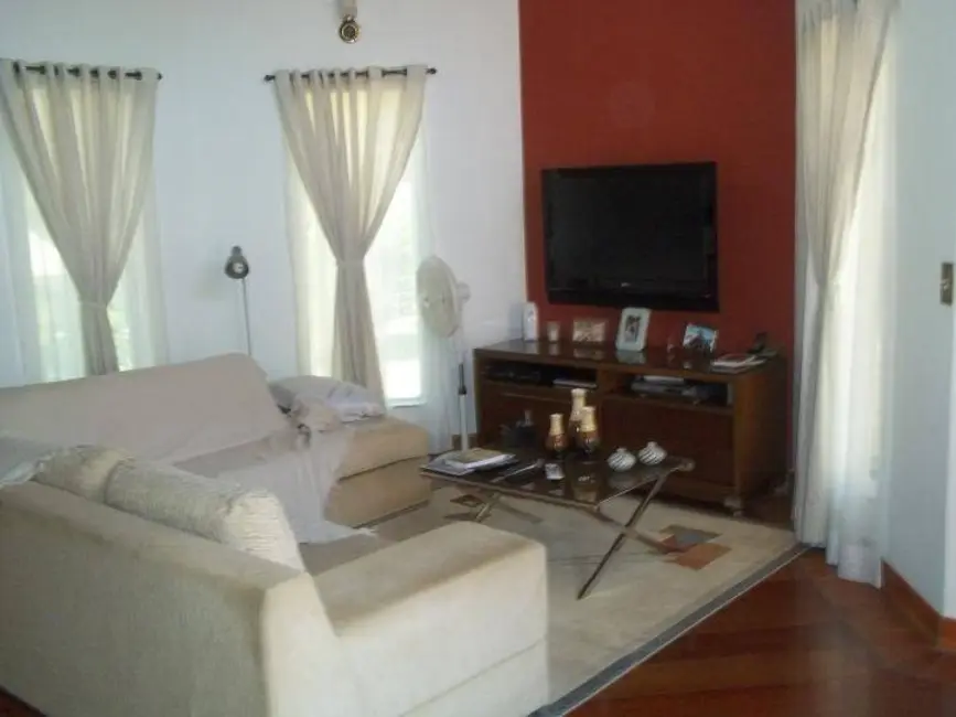 Casa de Condomínio com 4 quartos à venda em Aruja - SP - imagem 4 Foto 4 de Casa de Condomínio com 4 quartos à venda em Aruja - SP