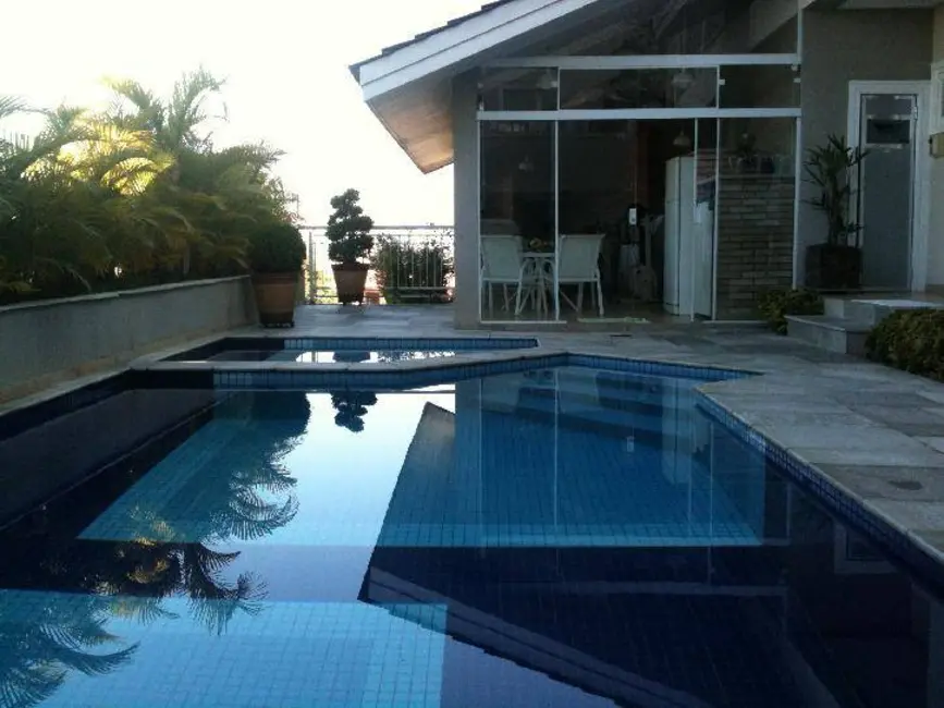 Casa de Condomínio com 4 quartos à venda em Aruja - SP - imagem 4 Foto 4 de Casa de Condomínio com 4 quartos à venda em Aruja - SP