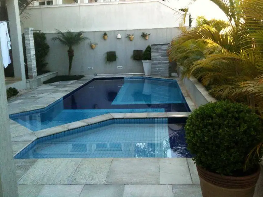 Casa de Condomínio com 4 quartos à venda em Aruja - SP - imagem 6 Foto 6 de Casa de Condomínio com 4 quartos à venda em Aruja - SP