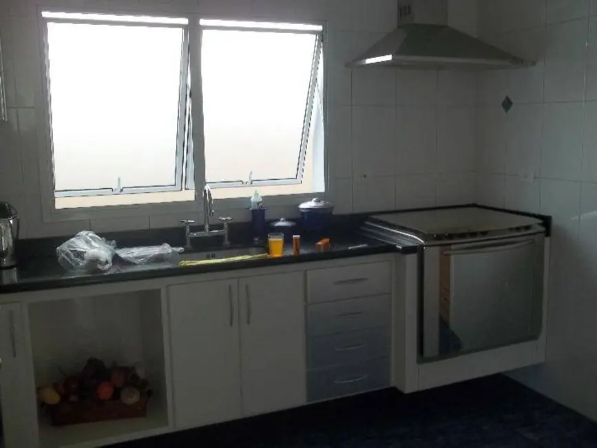 Casa de Condomínio com 3 quartos à venda em Aruja - SP - imagem 4 Foto 4 de Casa de Condomínio com 3 quartos à venda em Aruja - SP