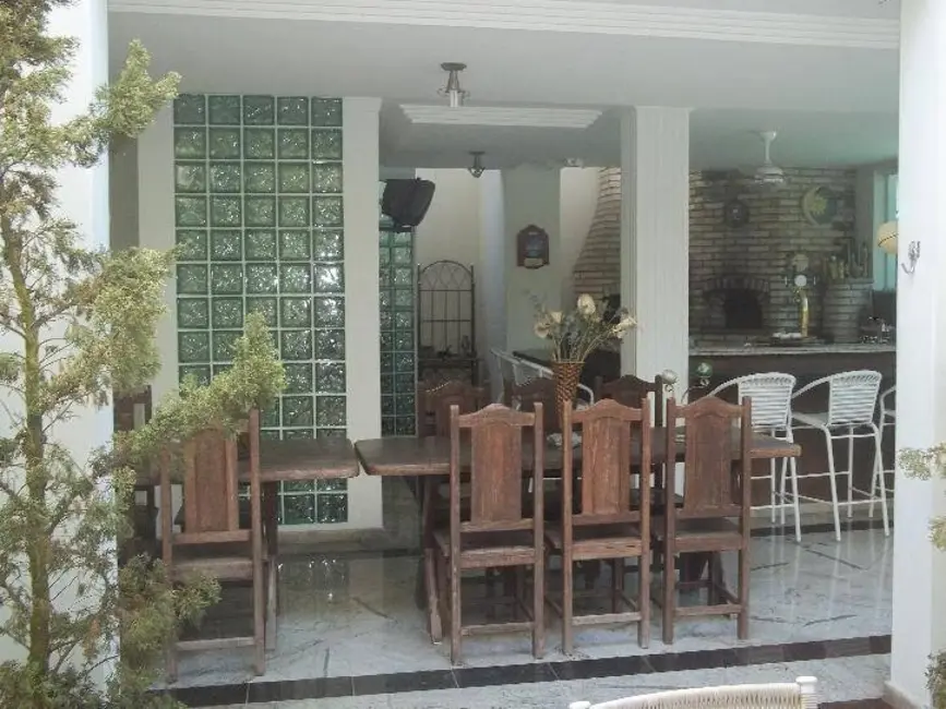 Foto 9 de Casa de Condomínio com 4 quartos à venda, 1000m2 em Aruja - SP