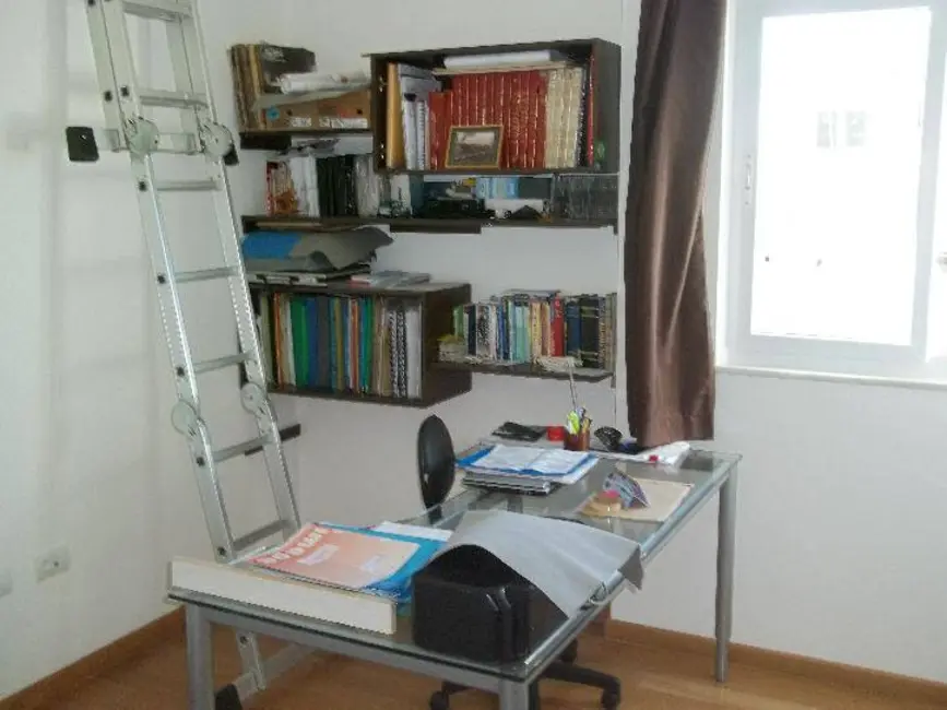 Foto 3 de Casa de Condomínio com 4 quartos à venda, 280m2 em Residencial Real Park, Aruja - SP