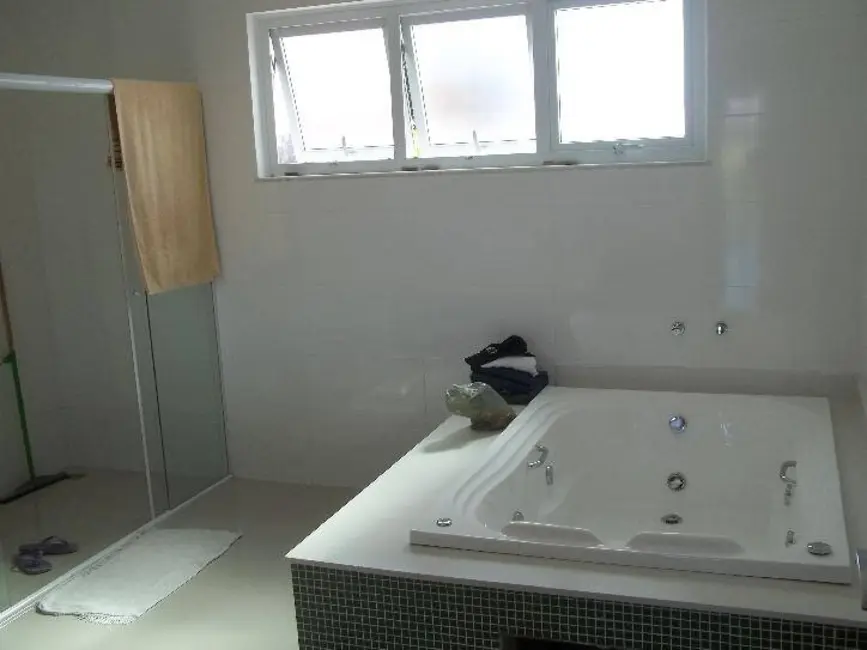 Foto 6 de Casa de Condomínio com 4 quartos à venda, 280m2 em Residencial Real Park, Aruja - SP