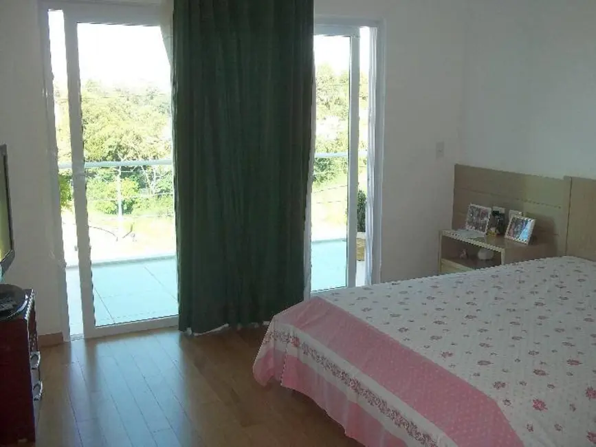 Foto 7 de Casa de Condomínio com 4 quartos à venda, 280m2 em Residencial Real Park, Aruja - SP