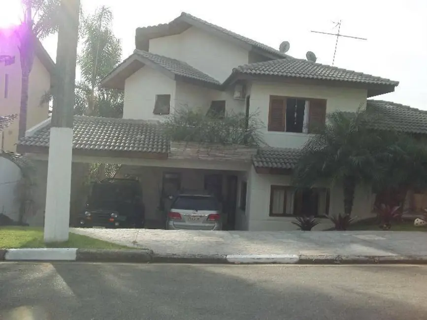 Foto 1 de Casa de Condomínio com 3 quartos à venda, 250m2 em Aruja - SP