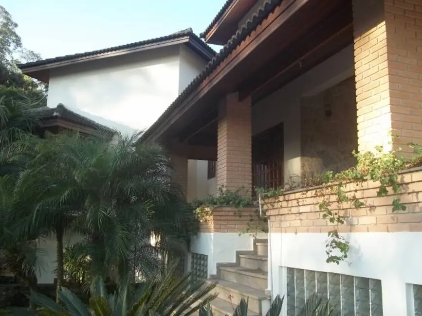 Foto 3 de Casa de Condomínio com 3 quartos à venda, 1000m2 em Aruja - SP