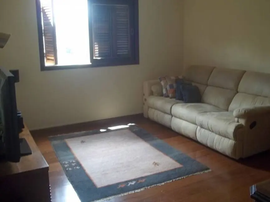 Foto 2 de Casa de Condomínio com 4 quartos à venda e para alugar em Aruja - SP