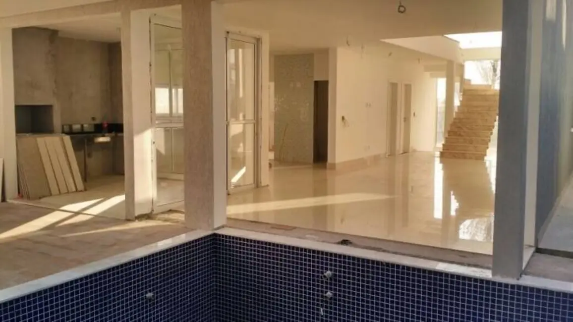 Foto 1 de Casa de Condomínio com 4 quartos à venda, 300m2 em Aruja - SP