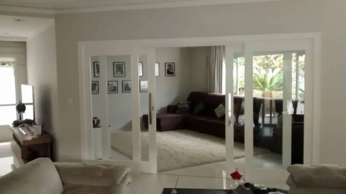 Foto 4 de Casa com 4 quartos à venda, 700m2 em Aruja - SP