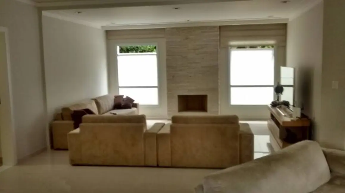 Foto 5 de Casa com 4 quartos à venda, 700m2 em Aruja - SP