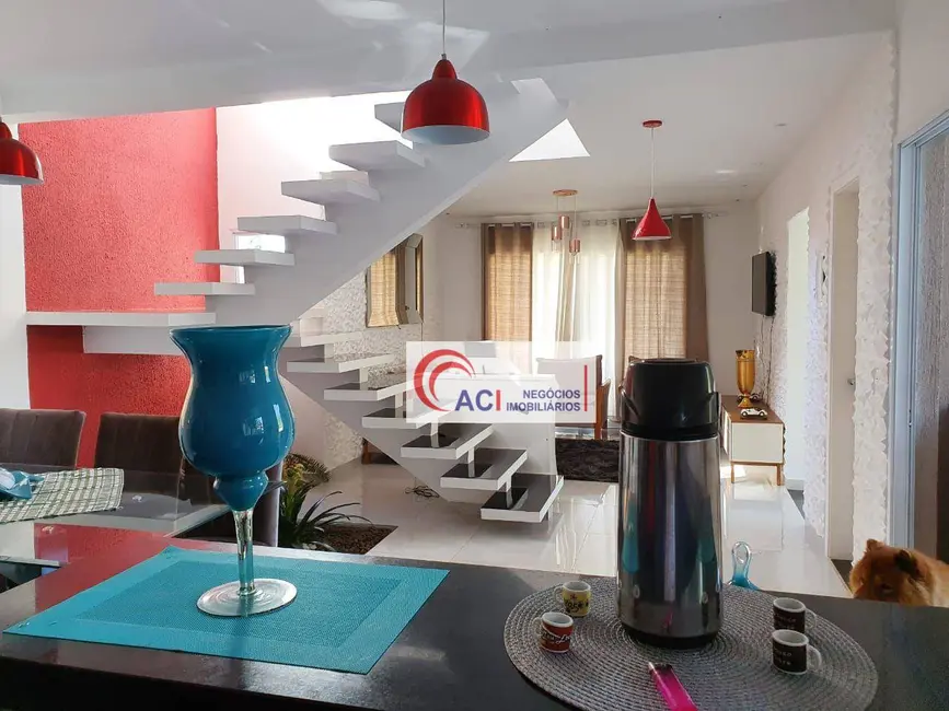 Casa com 3 quartos à venda, 490m2 em Transurb, Itapevi - SP - imagem 9 Foto 9 de Casa com 3 quartos à venda, 490m2 em Transurb, Itapevi - SP