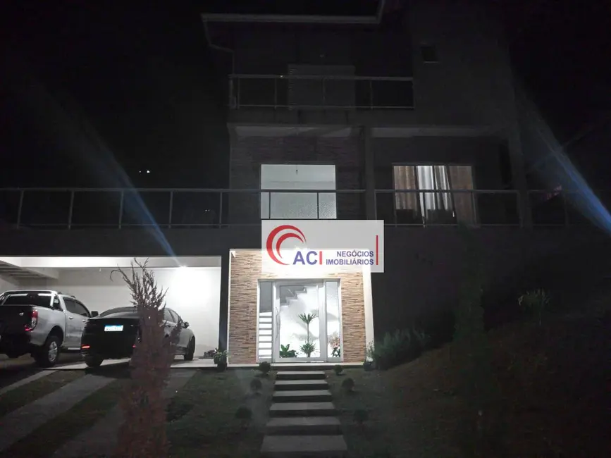 Casa com 3 quartos à venda, 490m2 em Transurb, Itapevi - SP - imagem 4 Foto 4 de Casa com 3 quartos à venda, 490m2 em Transurb, Itapevi - SP