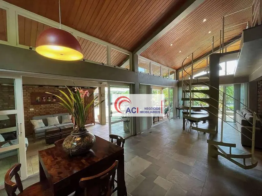 Casa de Condomínio com 4 quartos à venda, 1304m2 em São Paulo II, Cotia - SP - imagem 4 Foto 4 de Casa de Condomínio com 4 quartos à venda, 1304m2 em São Paulo II, Cotia - SP