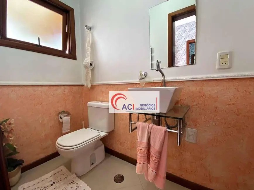 Casa de Condomínio com 3 quartos à venda, 572m2 em Granja Viana II, Cotia - SP - imagem 5 Foto 5 de Casa de Condomínio com 3 quartos à venda, 572m2 em Granja Viana II, Cotia - SP