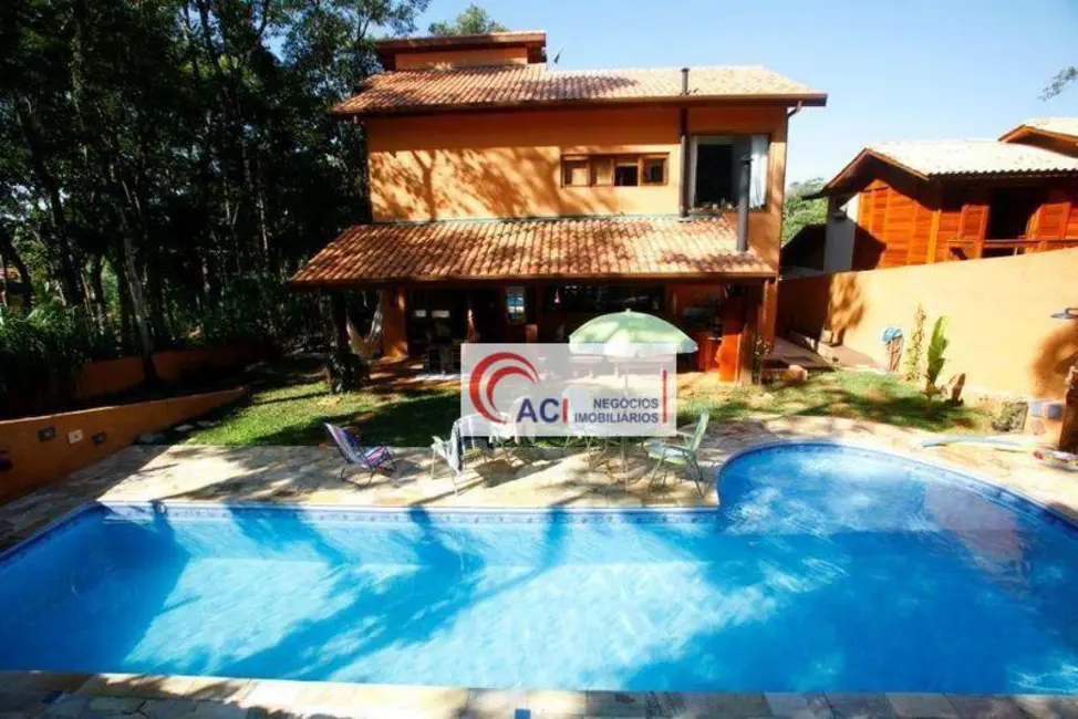 Casa de Condomínio com 3 quartos à venda e para alugar, 628m2 em Transurb, Itapevi - SP - imagem 3 Foto 3 de Casa de Condomínio com 3 quartos à venda e para alugar, 628m2 em Transurb, Itapevi - SP