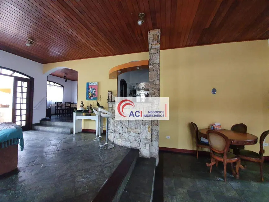 Casa de Condomínio com 6 quartos à venda, 560m2 em Nova Higienópolis, Jandira - SP - imagem 6 Foto 6 de Casa de Condomínio com 6 quartos à venda, 560m2 em Nova Higienópolis, Jandira - SP