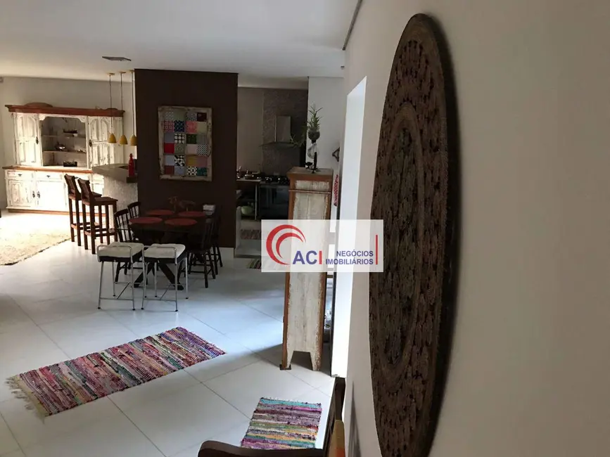 Casa de Condomínio com 5 quartos à venda e para alugar, 363m2 em Transurb, Itapevi - SP - imagem 4 Foto 4 de Casa de Condomínio com 5 quartos à venda e para alugar, 363m2 em Transurb, Itapevi - SP