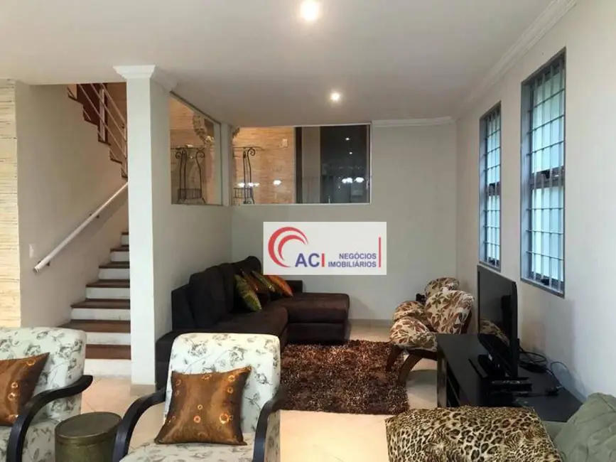 Casa de Condomínio com 5 quartos à venda, 481m2 em Transurb, Itapevi - SP - imagem 4 Foto 4 de Casa de Condomínio com 5 quartos à venda, 481m2 em Transurb, Itapevi - SP