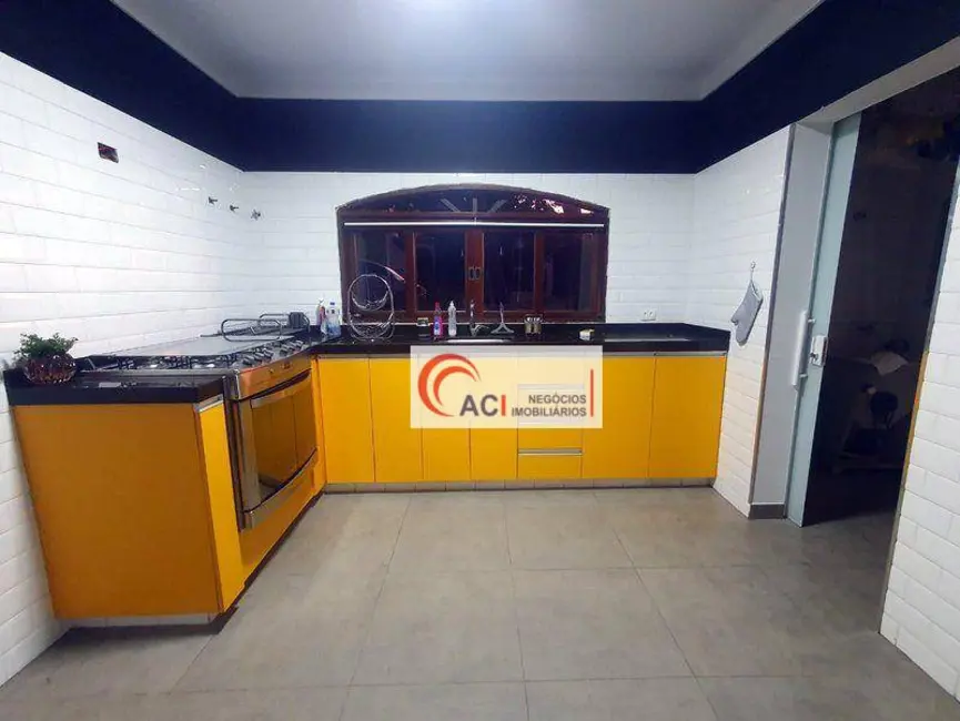 Foto 8 de Casa de Condomínio com 3 quartos à venda, 750m2 em Transurb, Itapevi - SP