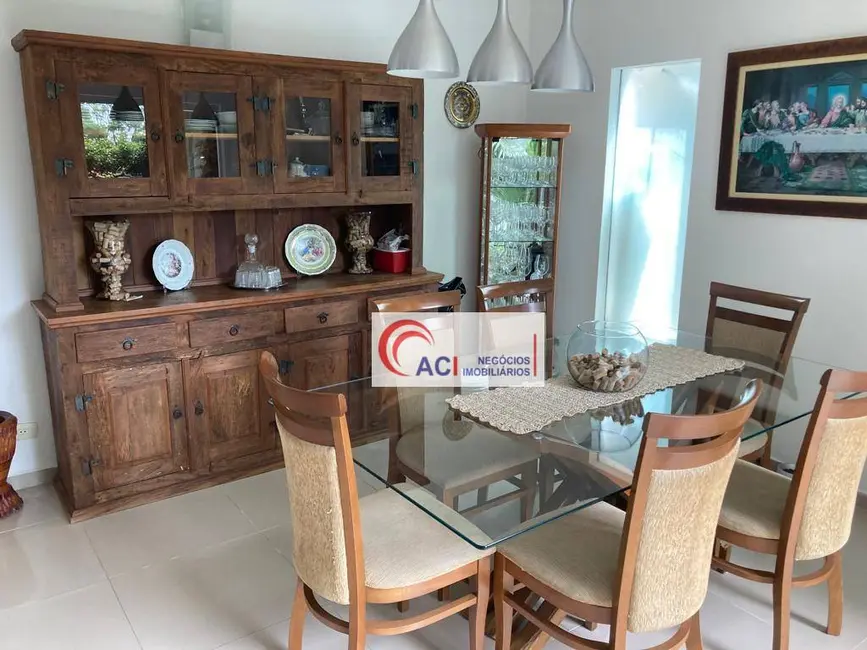 Casa de Condomínio com 3 quartos à venda e para alugar, 377m2 em Transurb, Itapevi - SP - imagem 6 Foto 6 de Casa de Condomínio com 3 quartos à venda e para alugar, 377m2 em Transurb, Itapevi - SP