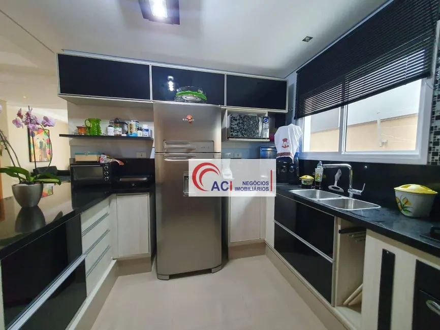 Foto 9 de Casa de Condomínio com 3 quartos à venda, 250m2 em Cotia - SP