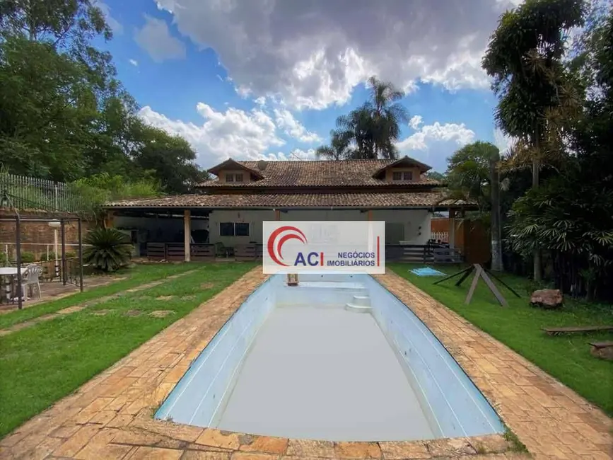 Foto 1 de Casa de Condomínio com 4 quartos à venda e para alugar, 1326m2 em Carapicuiba - SP
